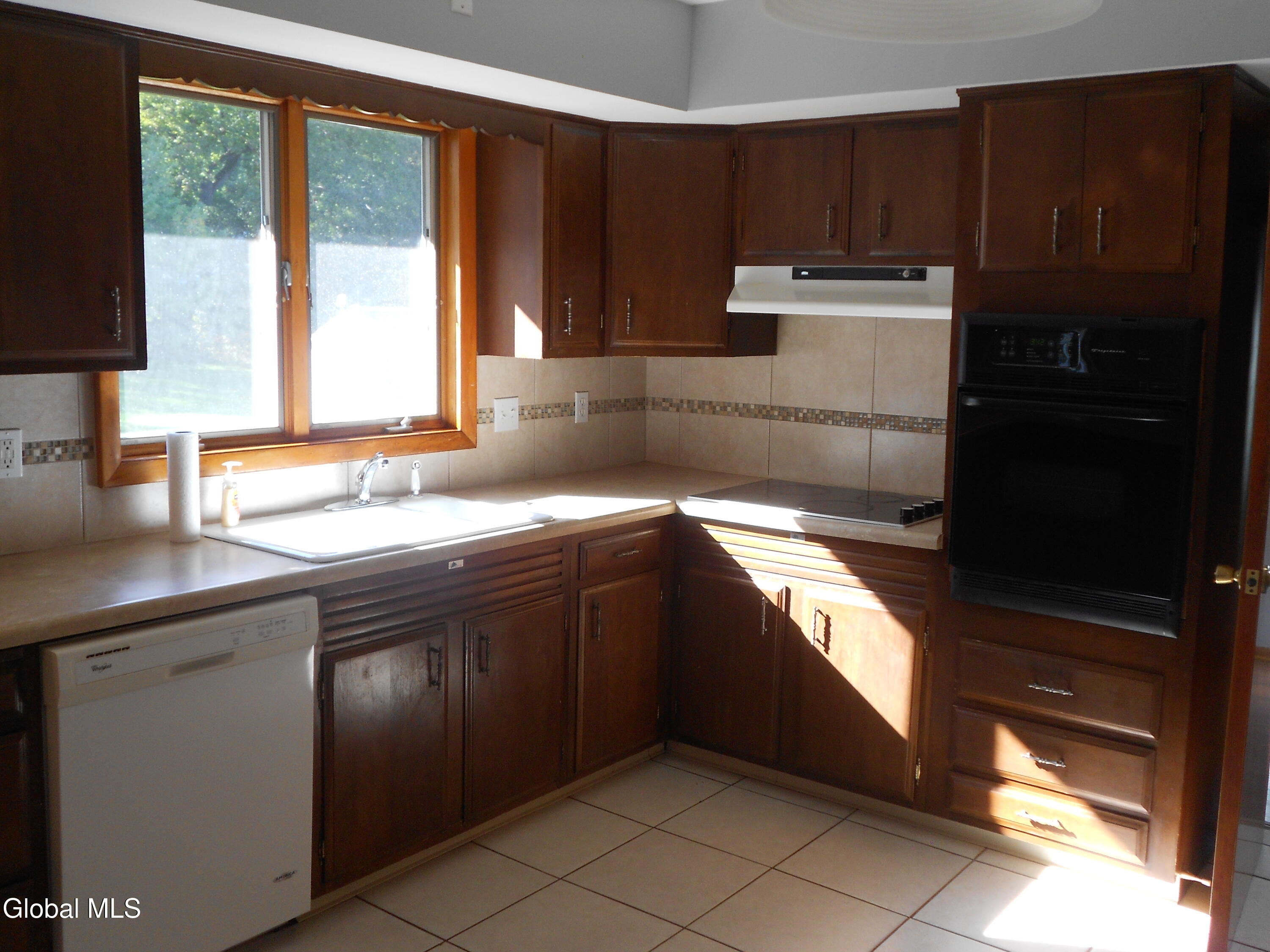 121 N 7th Avenue Mechanicville NY 12118