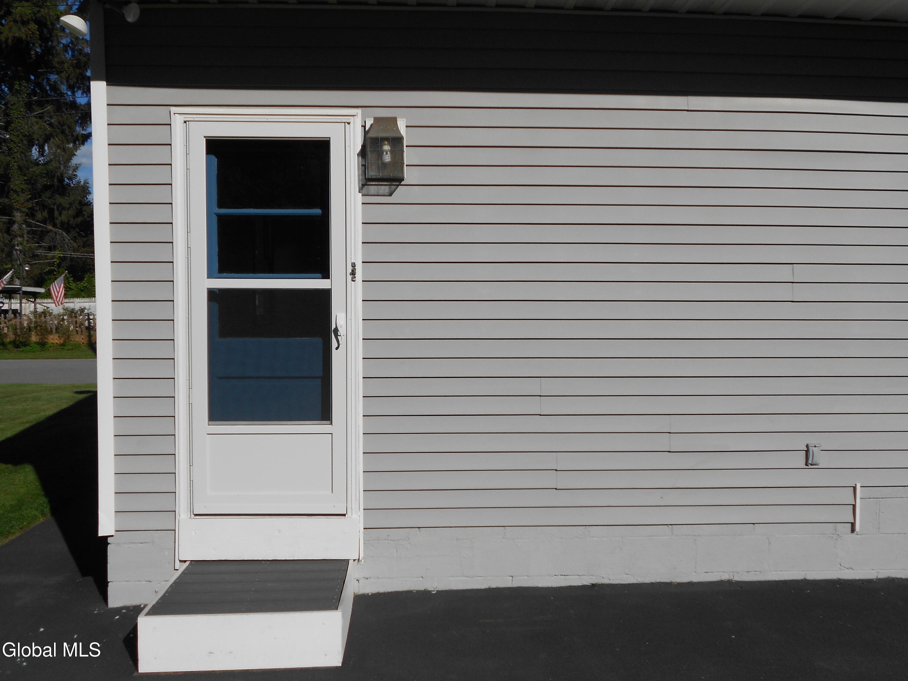 121 N 7th Avenue Mechanicville NY 12118