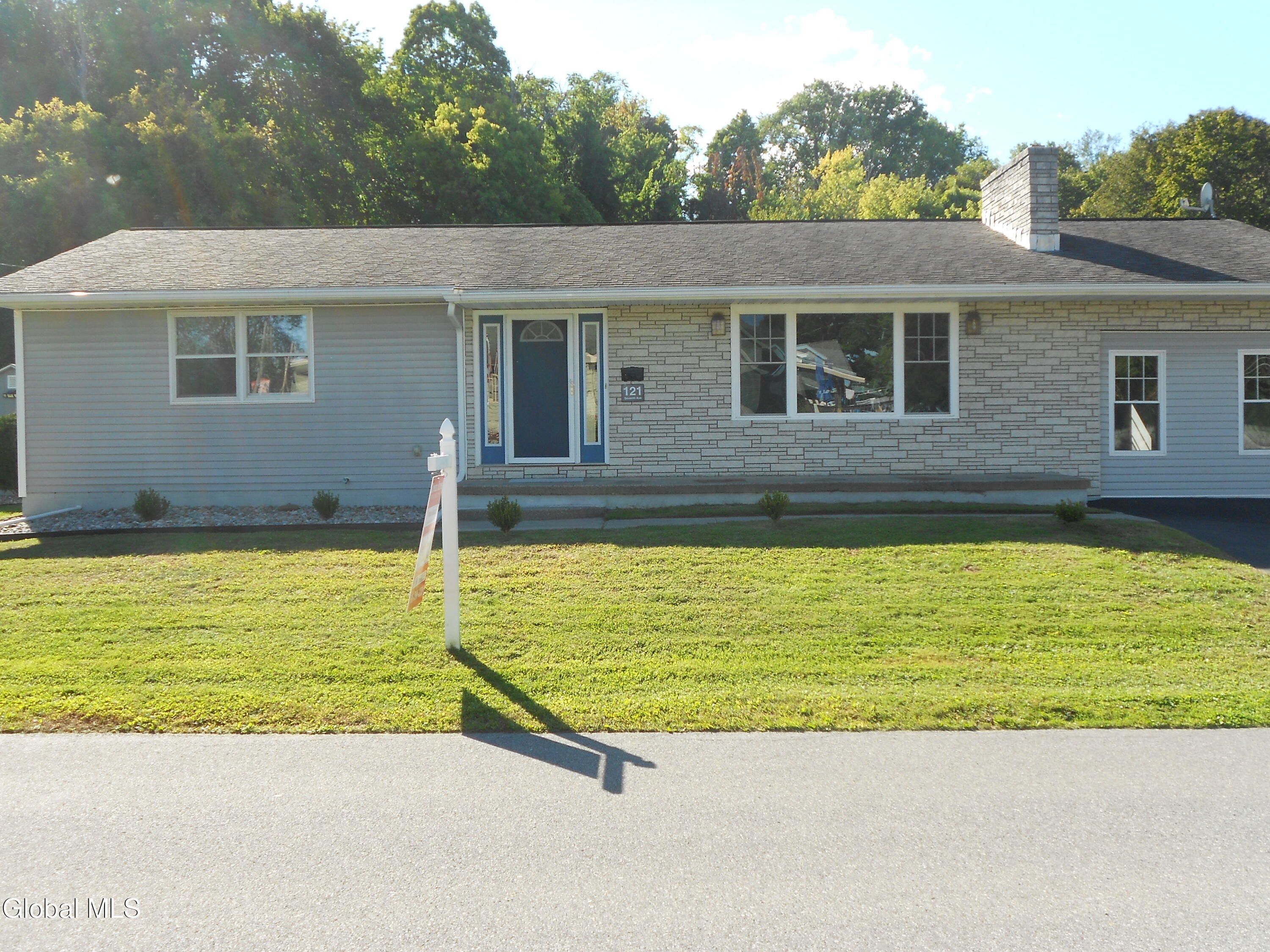 121 N 7th Avenue Mechanicville NY 12118