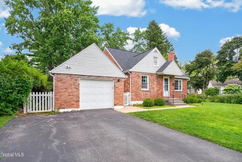 2075 Baker Avenue Niskayuna NY 12309