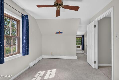 2075 Baker Avenue Niskayuna NY 12309