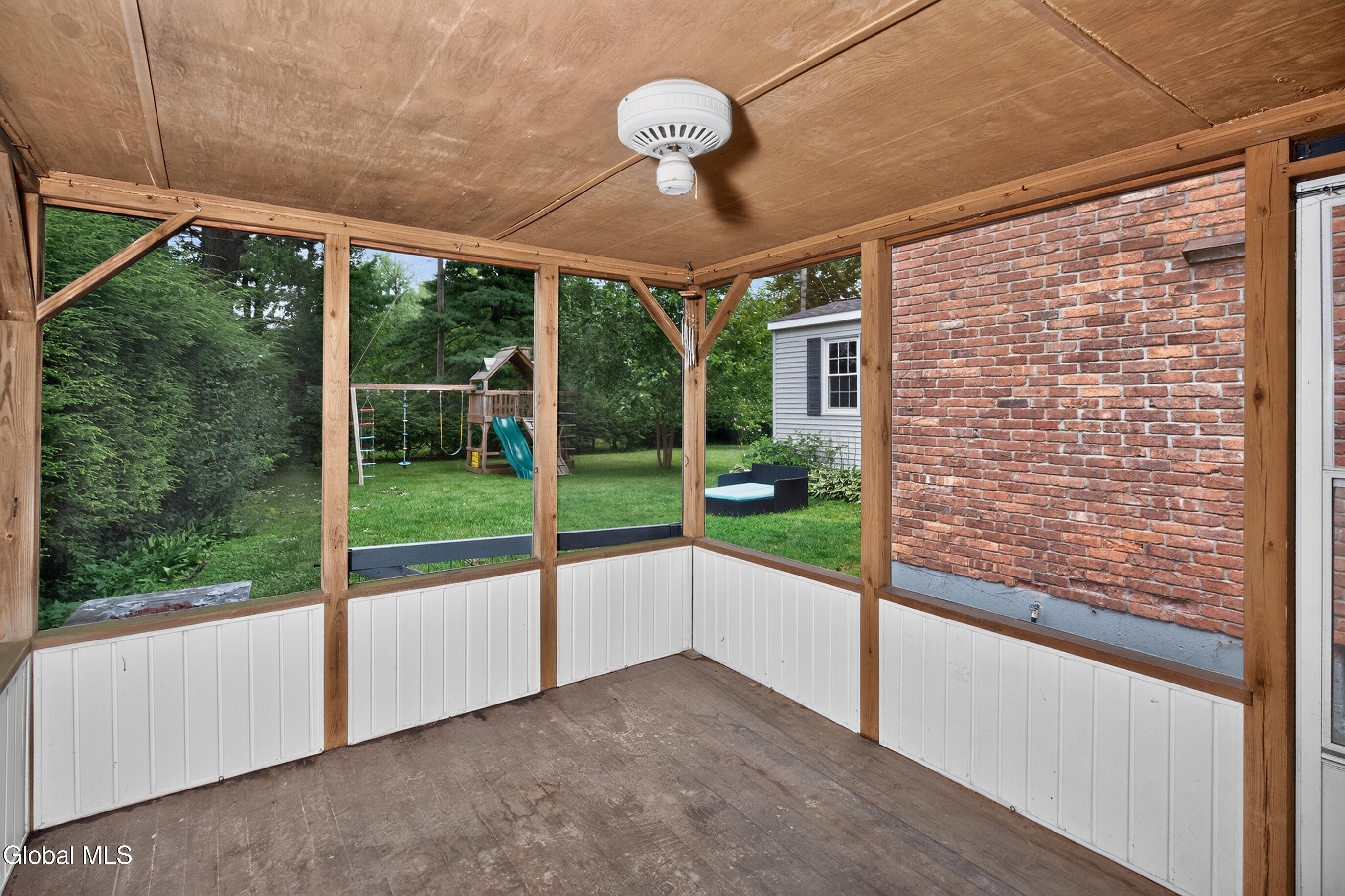 2075 Baker Avenue Niskayuna NY 12309