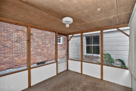 2075 Baker Avenue Niskayuna NY 12309