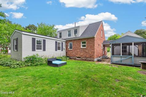 2075 Baker Avenue Niskayuna NY 12309