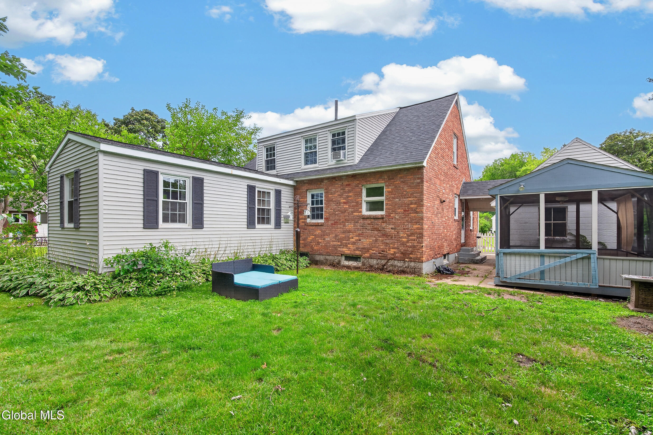 2075 Baker Avenue Niskayuna NY 12309