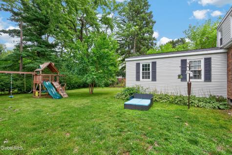 2075 Baker Avenue Niskayuna NY 12309