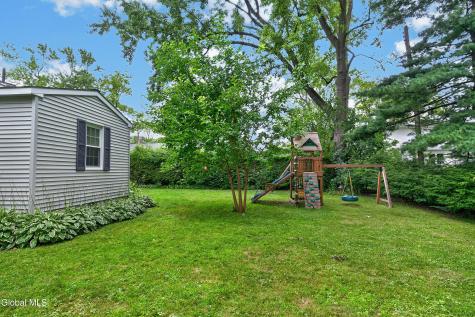 2075 Baker Avenue Niskayuna NY 12309