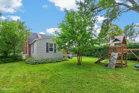 2075 Baker Avenue Niskayuna NY 12309