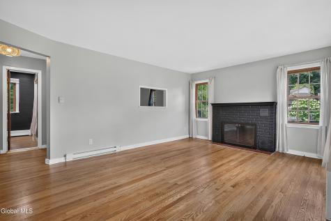 2075 Baker Avenue Niskayuna NY 12309