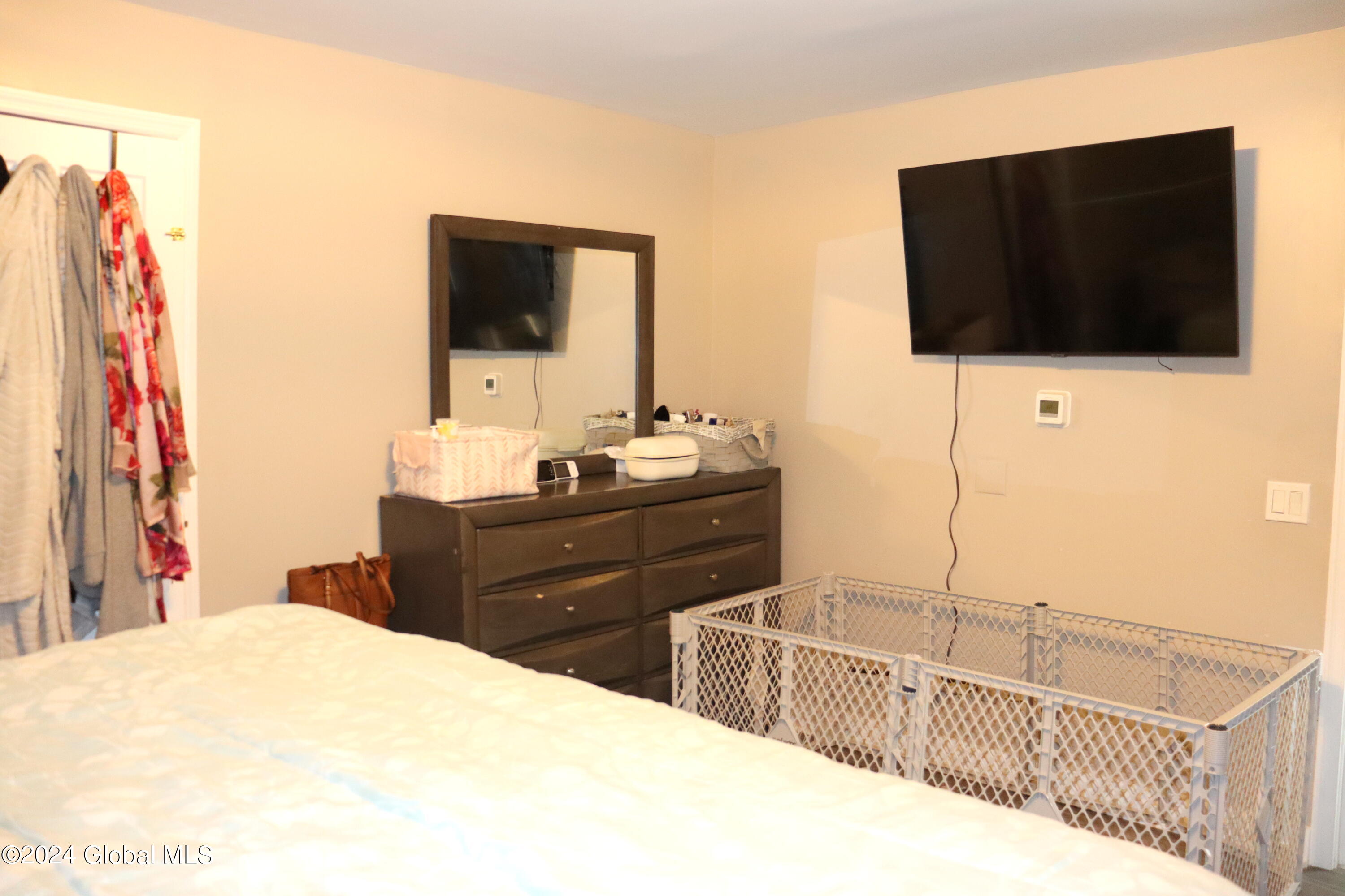 417 Eleanor Street Schenectady NY 12306