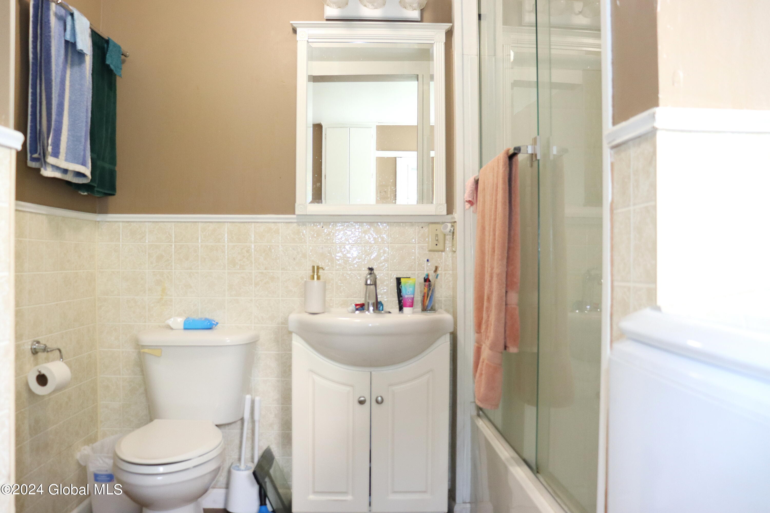 417 Eleanor Street Schenectady NY 12306
