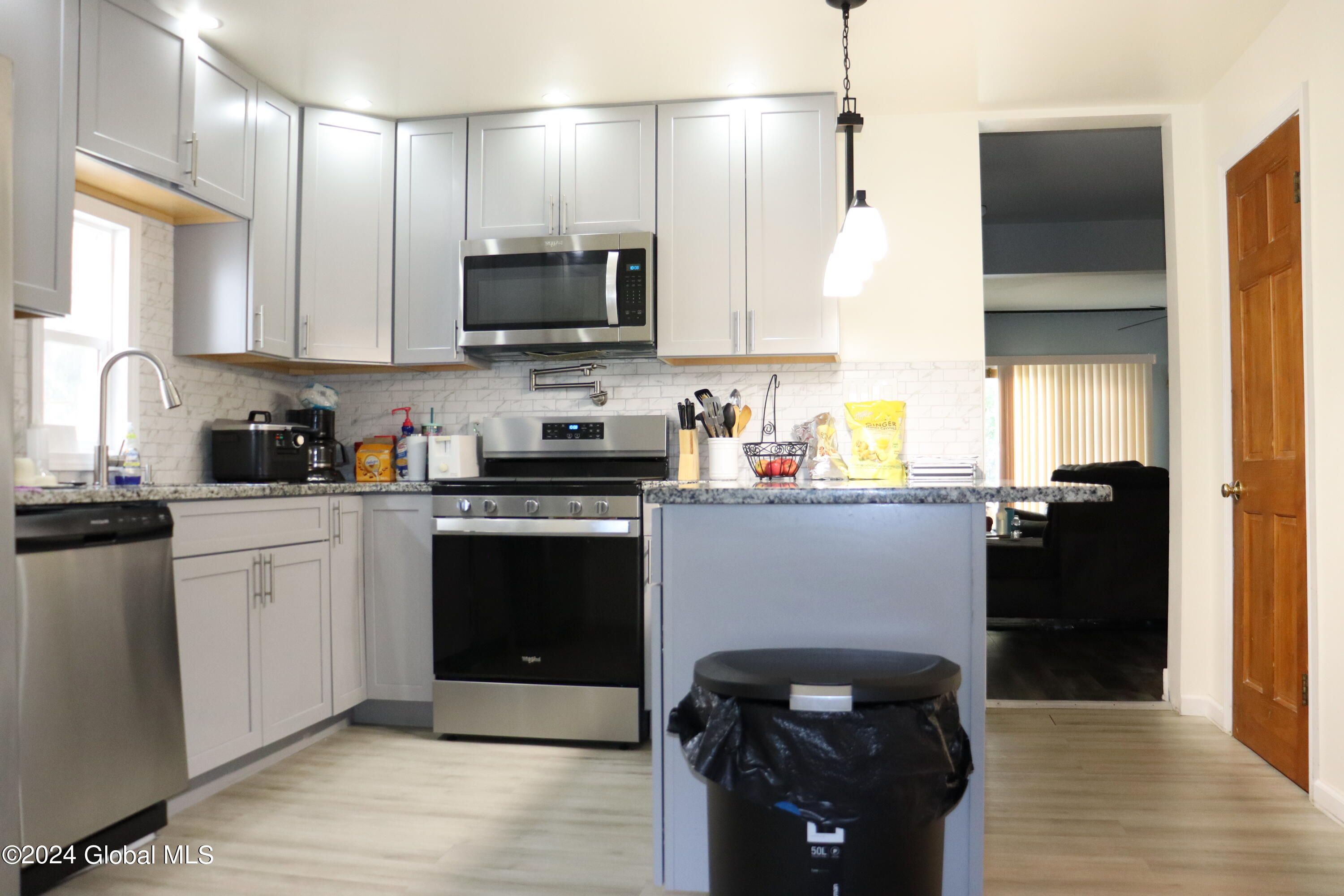 417 Eleanor Street Schenectady NY 12306