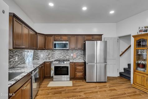 246 Union Street Schenectady NY 12305