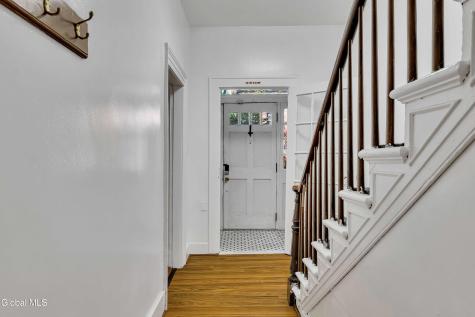 246 Union Street Schenectady NY 12305