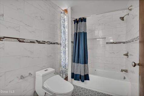 246 Union Street Schenectady NY 12305