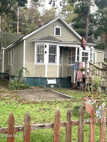 211 Central Avenue Cohoes NY 12047