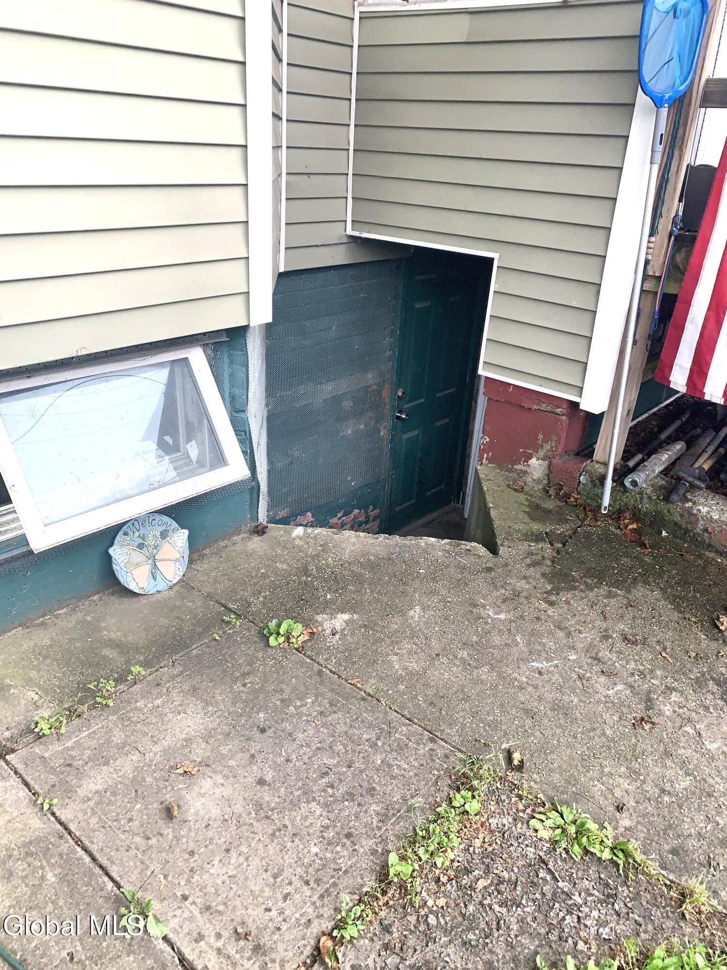 211 Central Avenue Cohoes NY 12047