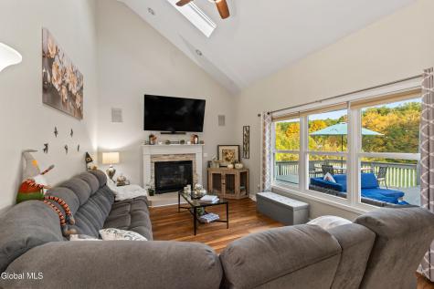 14 Thrush Terrace East Greenbush NY 12061