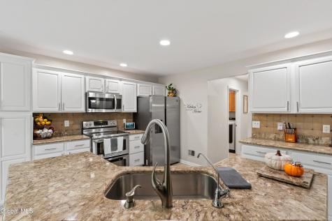 14 Thrush Terrace East Greenbush NY 12061