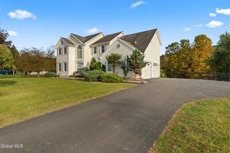14 Thrush Terrace East Greenbush NY 12061