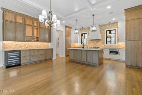 10 Nicole Avenue Saratoga Springs NY 12866