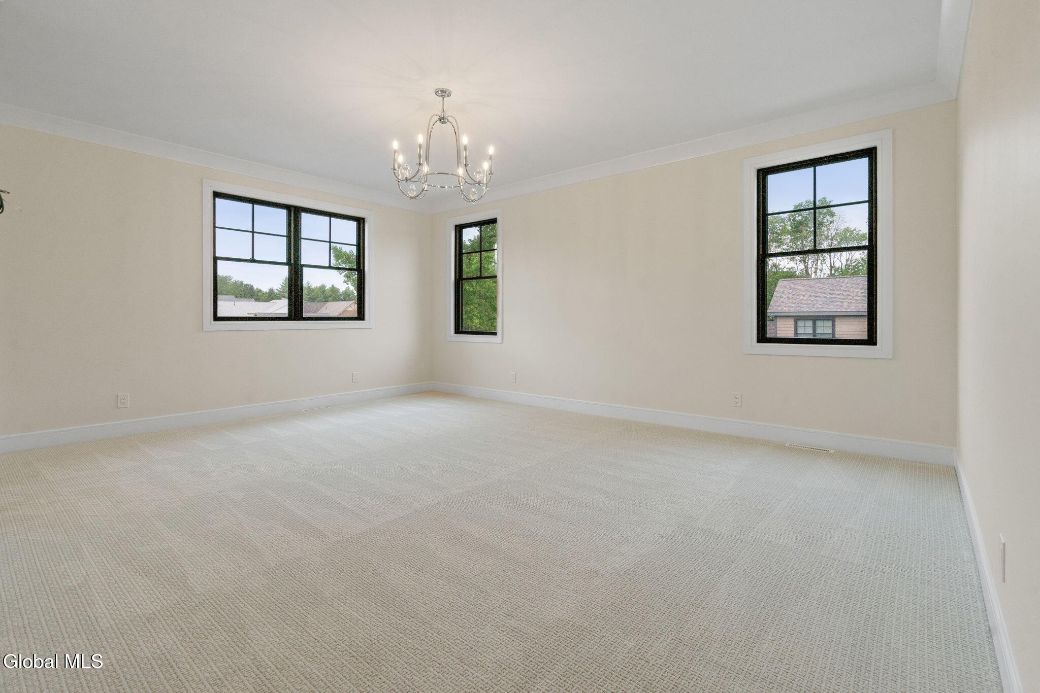 10 Nicole Avenue Saratoga Springs NY 12866