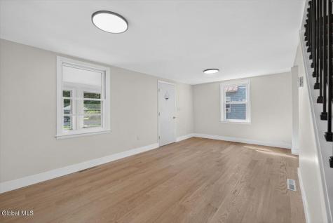 32 Dorlyn Road Albany NY 12205