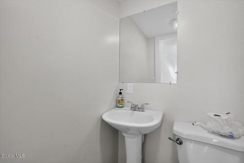 32 Dorlyn Road Albany NY 12205
