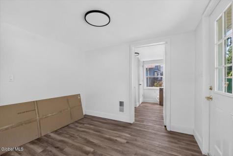 32 Dorlyn Road Albany NY 12205