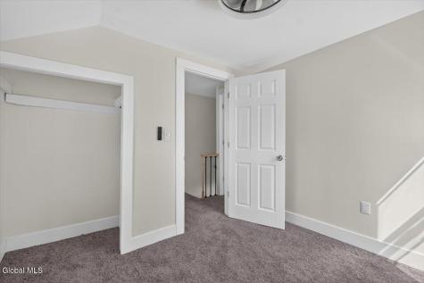 32 Dorlyn Road Albany NY 12205