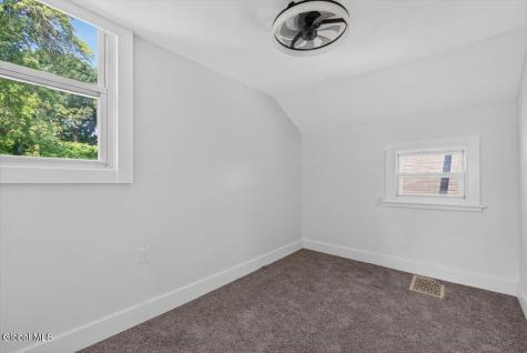 32 Dorlyn Road Albany NY 12205