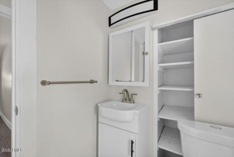 32 Dorlyn Road Albany NY 12205
