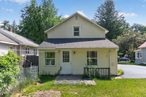 32 Dorlyn Road Albany NY 12205
