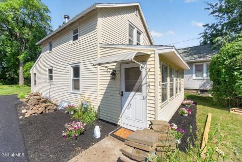 32 Dorlyn Road Albany NY 12205