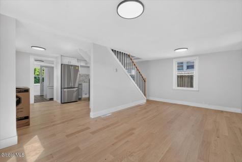 32 Dorlyn Road Albany NY 12205