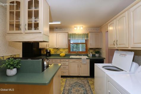11 Breezedale Drive Averill Park NY 12018