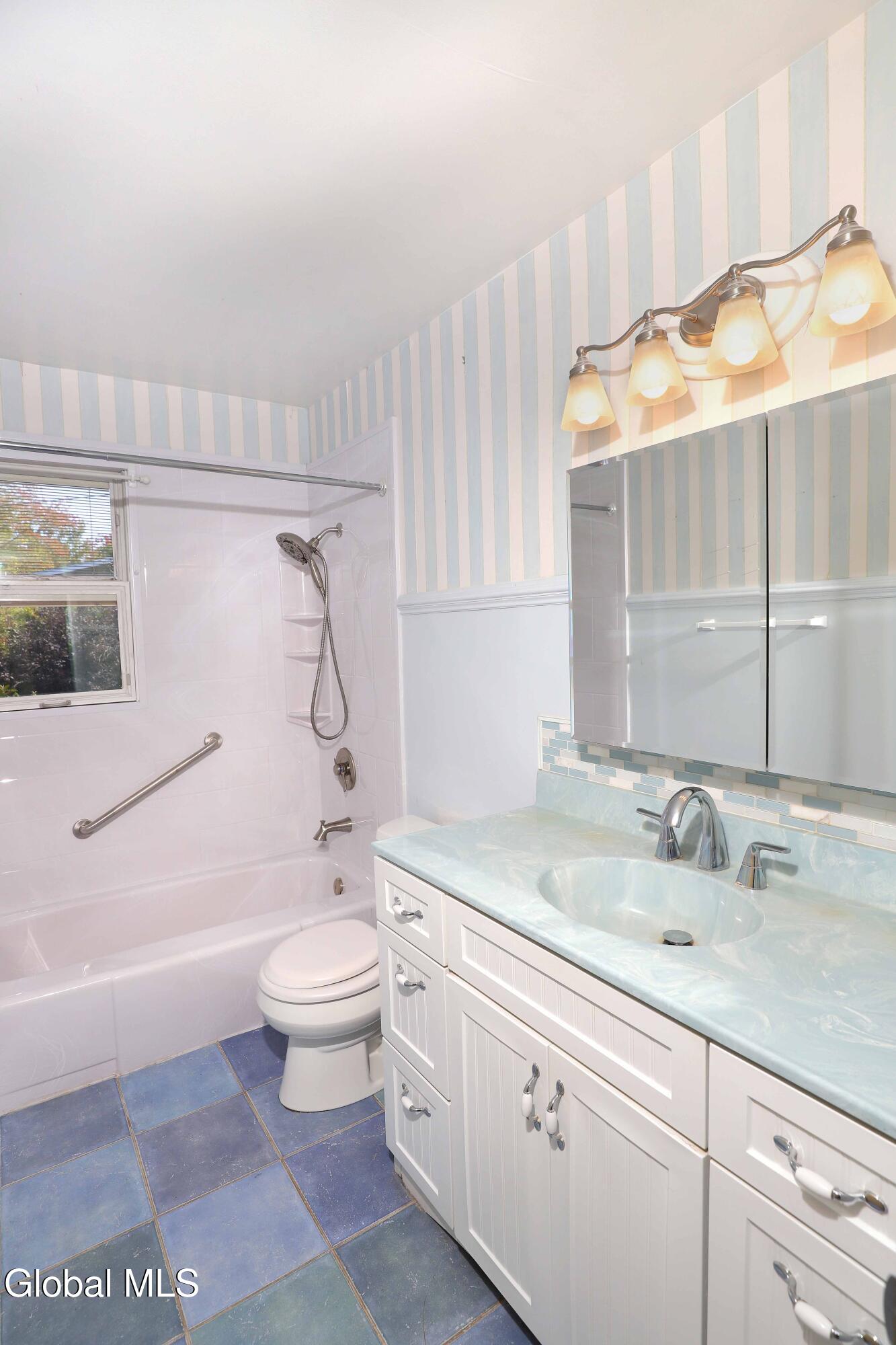 11 Breezedale Drive Averill Park NY 12018
