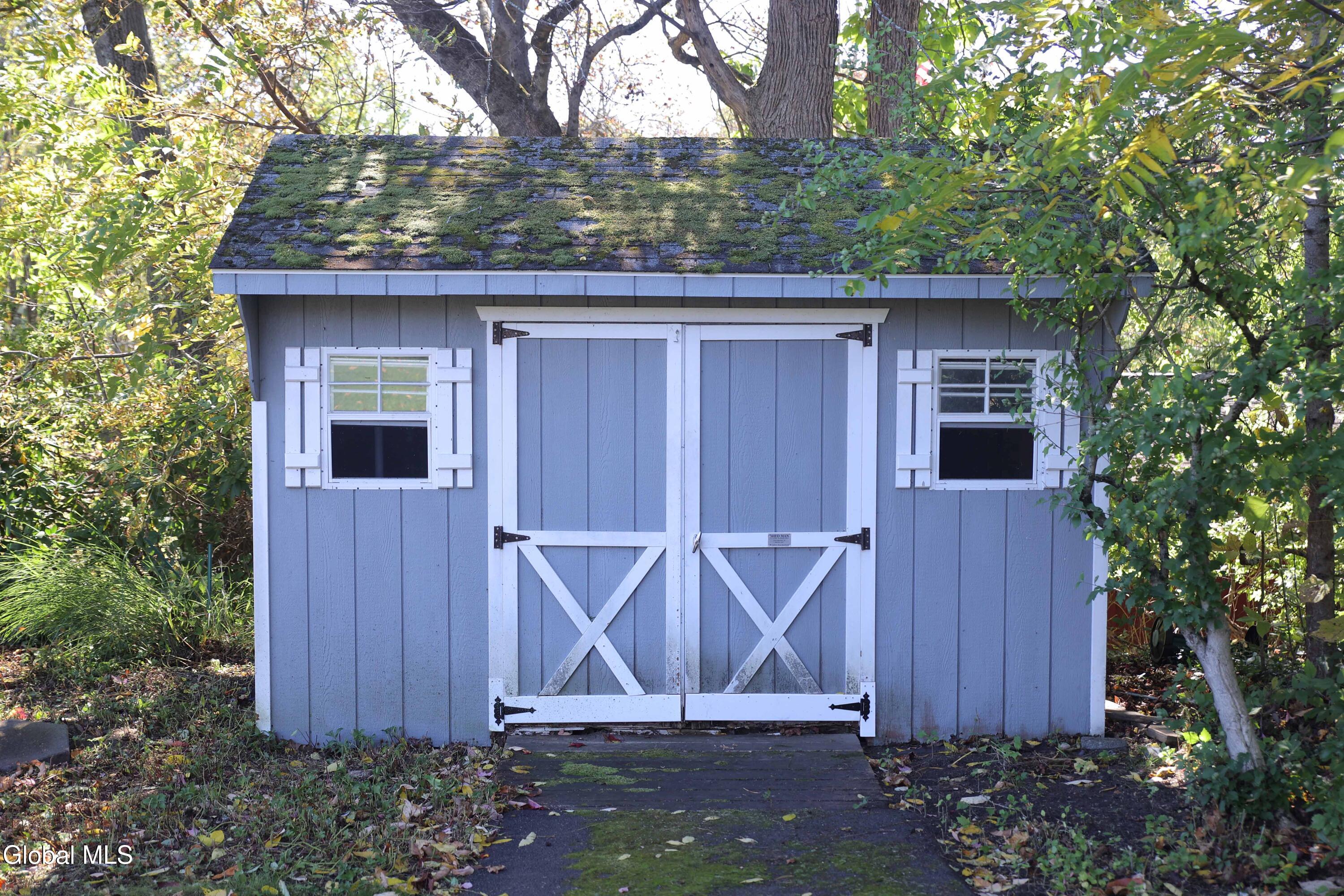11 Breezedale Drive Averill Park NY 12018
