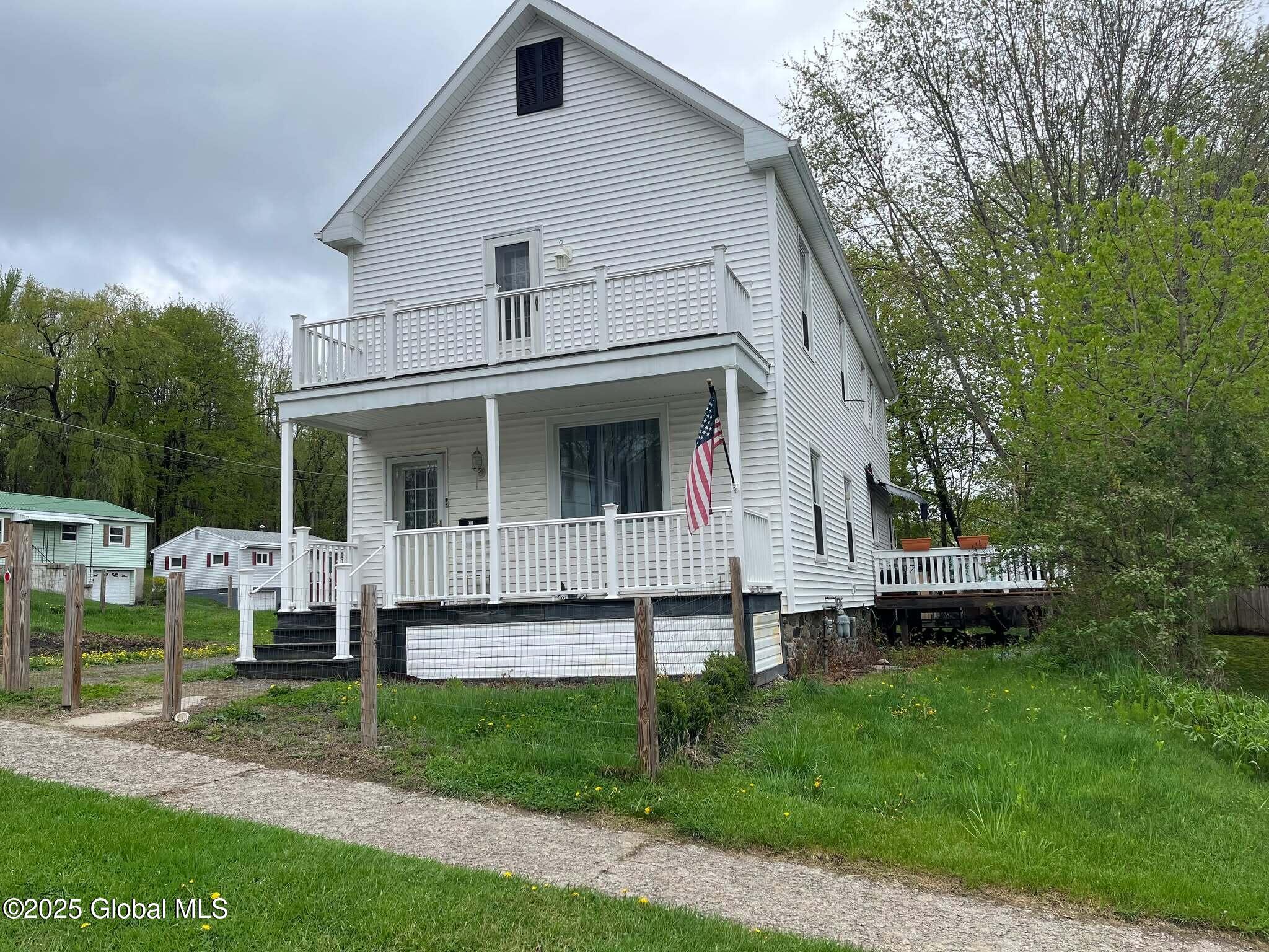 26 N Mcnab Avenue Gloversville NY 12078