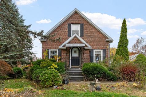 42 Collins Place Albany NY 12208