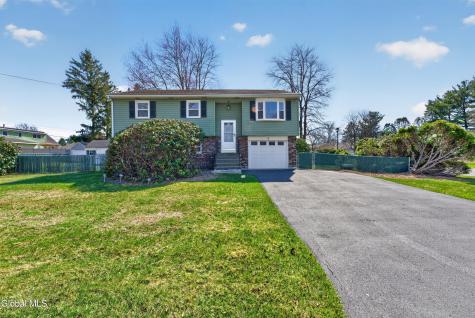 2 Maple Drive Colonie NY 12205