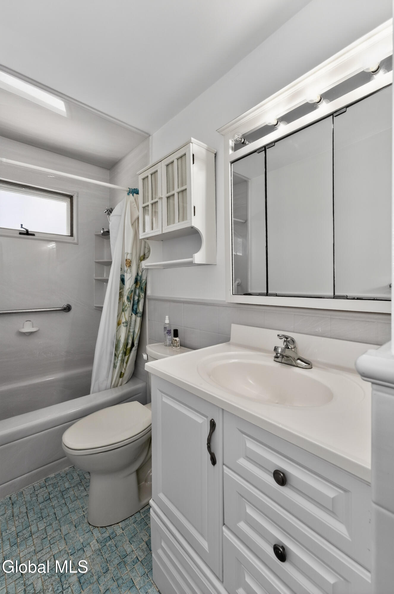 2 Maple Drive Colonie NY 12205