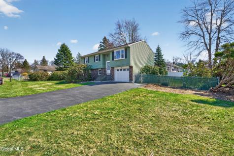 2 Maple Drive Colonie NY 12205
