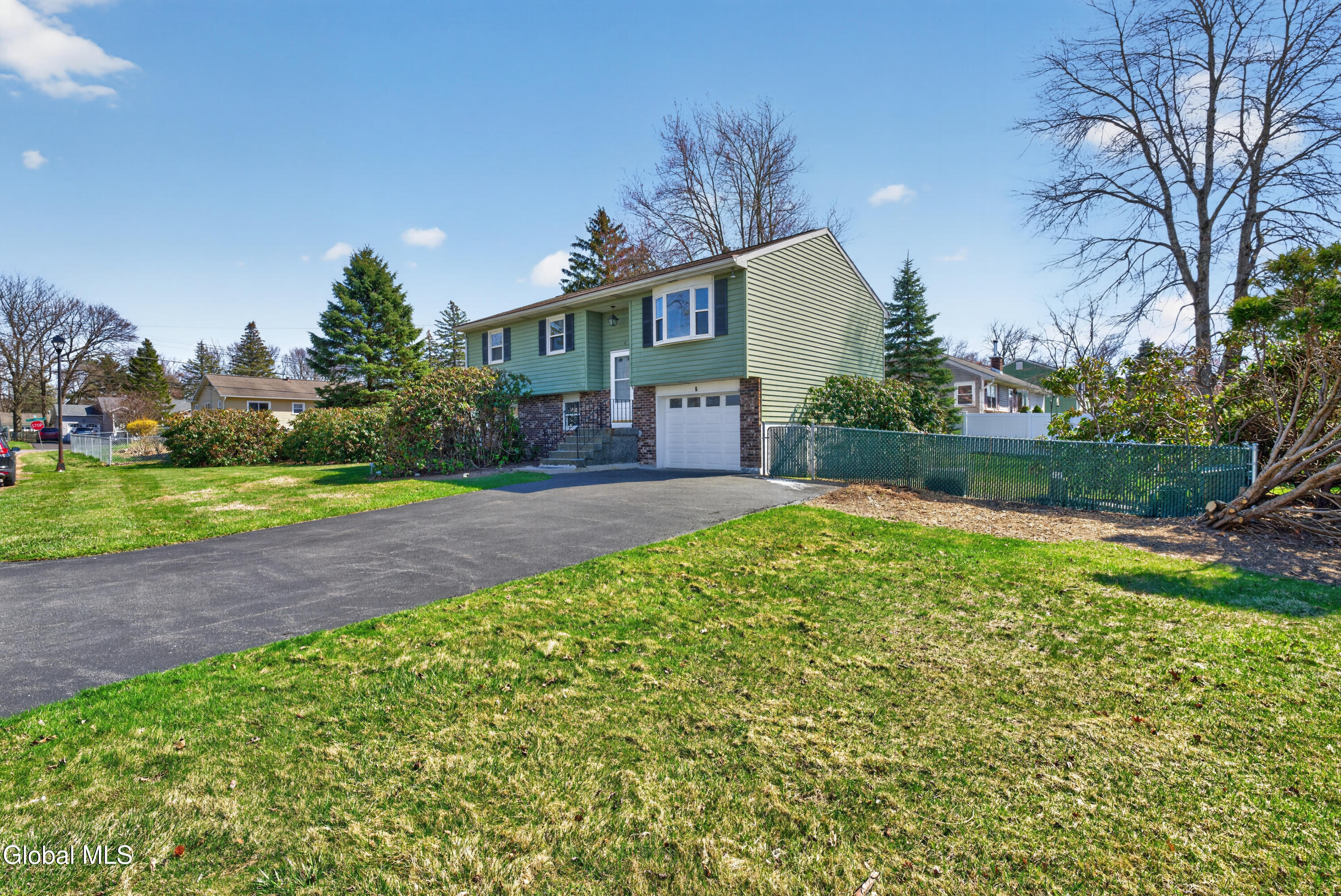 2 Maple Drive Colonie NY 12205