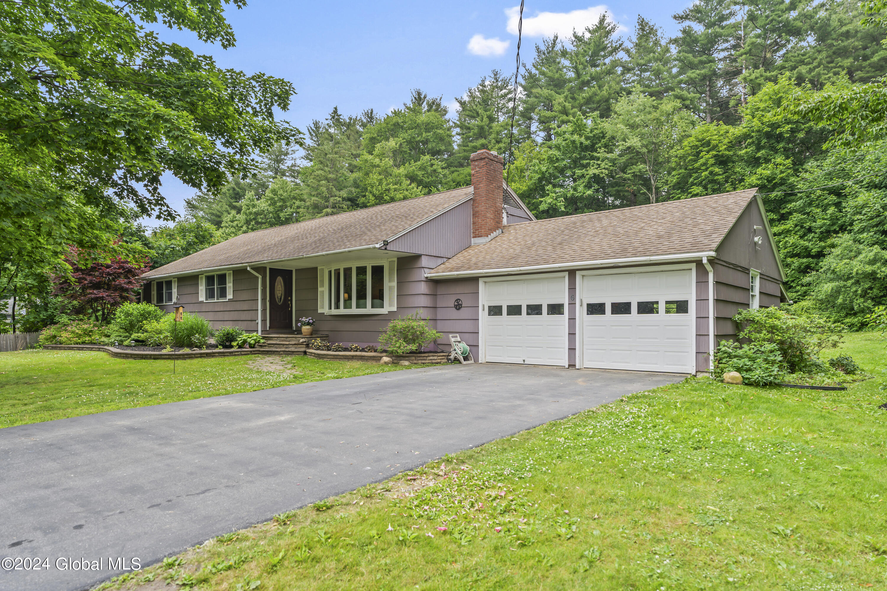 6 Wendy Lane Burnt Hills NY 12027