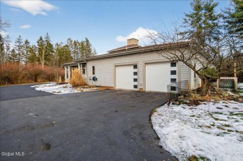 7 Legends Way Ballston Lake NY 12019