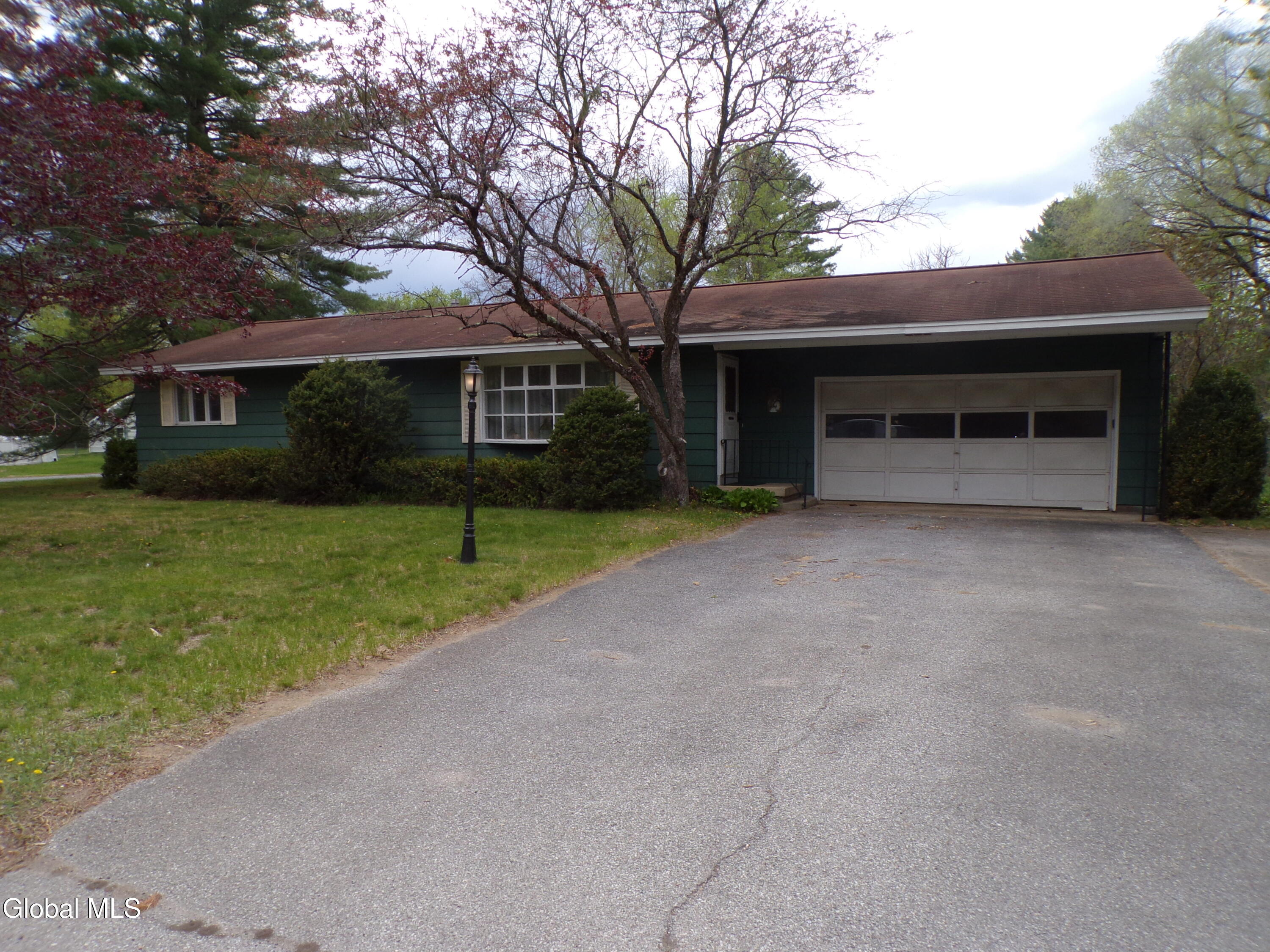 28 Buena Vista Avenue Queensbury NY 12804