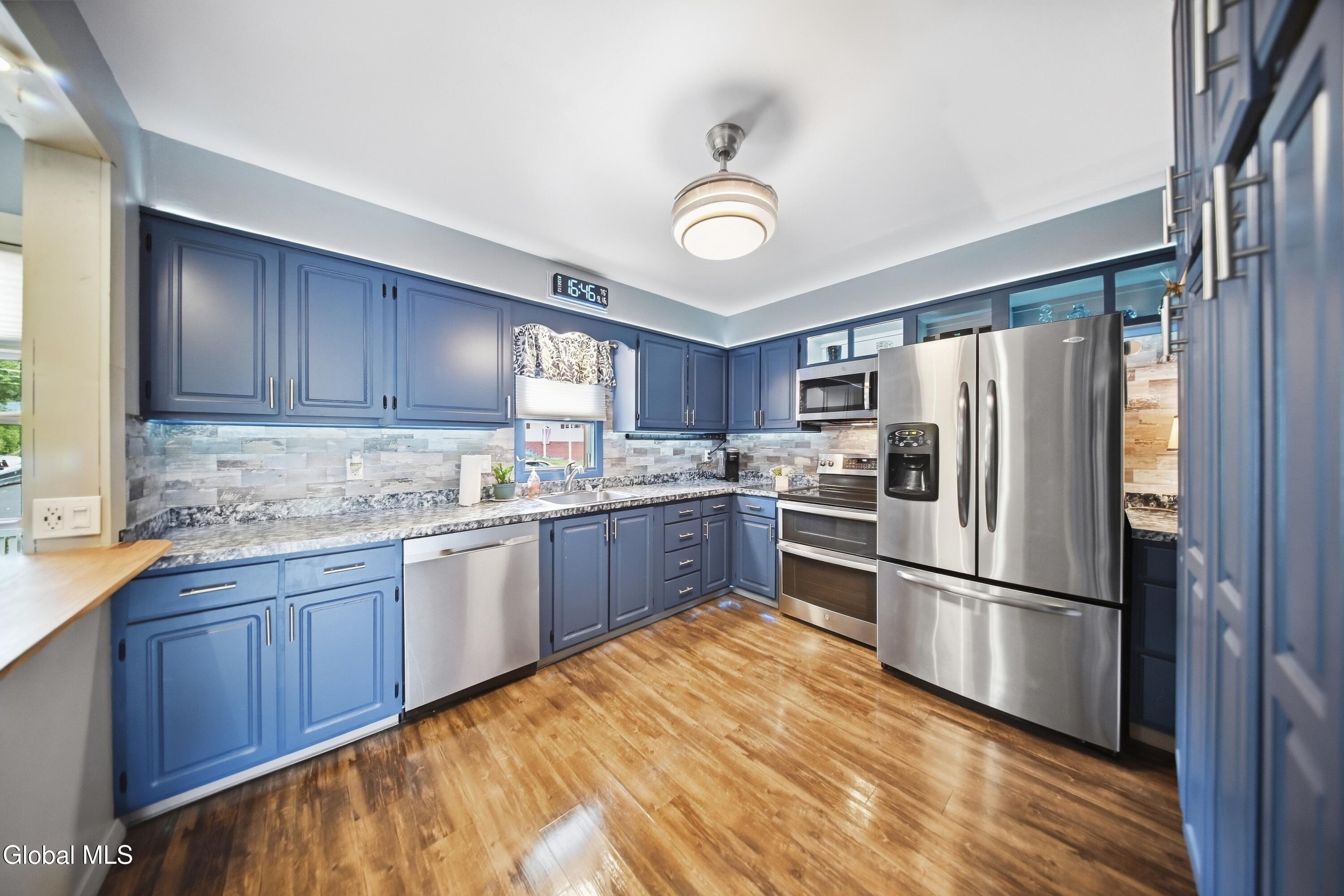 102 Greenleaf Drive Latham NY 12110