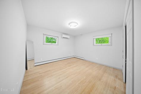 102 Greenleaf Drive Latham NY 12110
