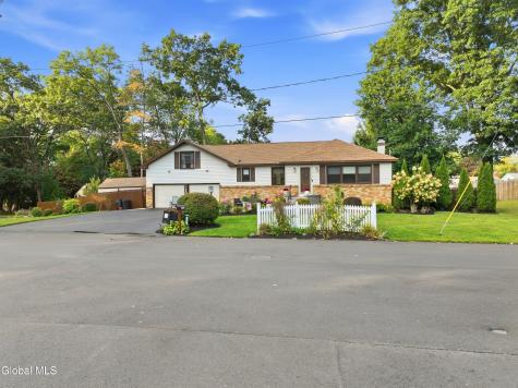 102 Greenleaf Drive Latham NY 12110